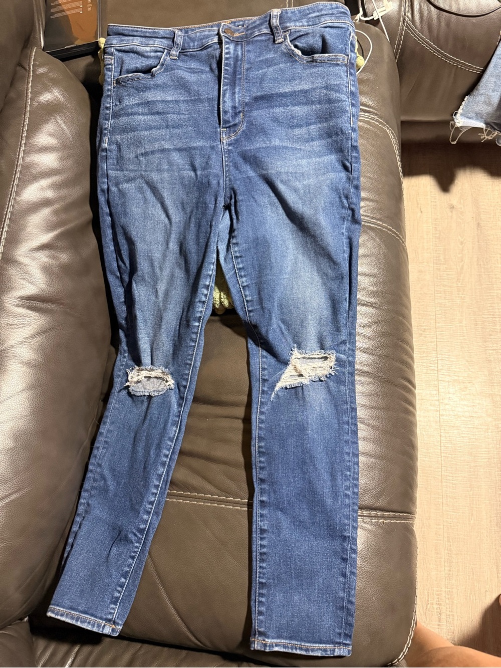 American Eagle Outfitters Distressed Dark Blue Skinny Jeans